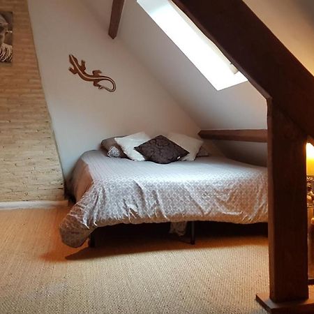 La Belmontaise Bed and Breakfast Beaumont-sur-Sarthe Esterno foto
