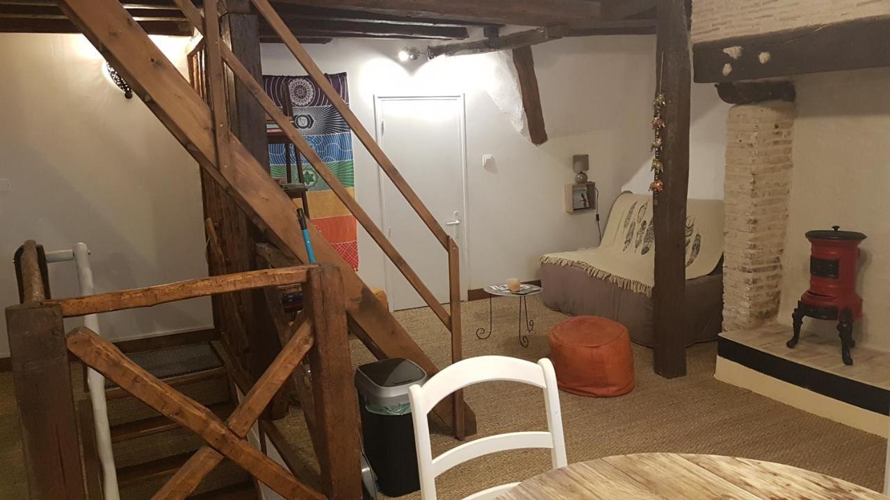 La Belmontaise Bed and Breakfast Beaumont-sur-Sarthe Esterno foto