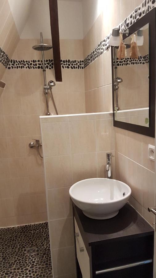La Belmontaise Bed and Breakfast Beaumont-sur-Sarthe Esterno foto